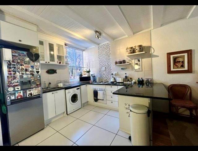 2 BEDROOM TOWNHOUSE FOR SALE IN LINMEYER